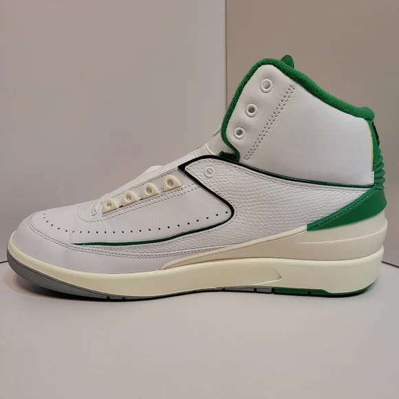 Air Jordan 2 Retro - Picture 3 of 9